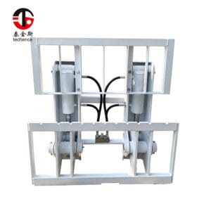 Hinged fork